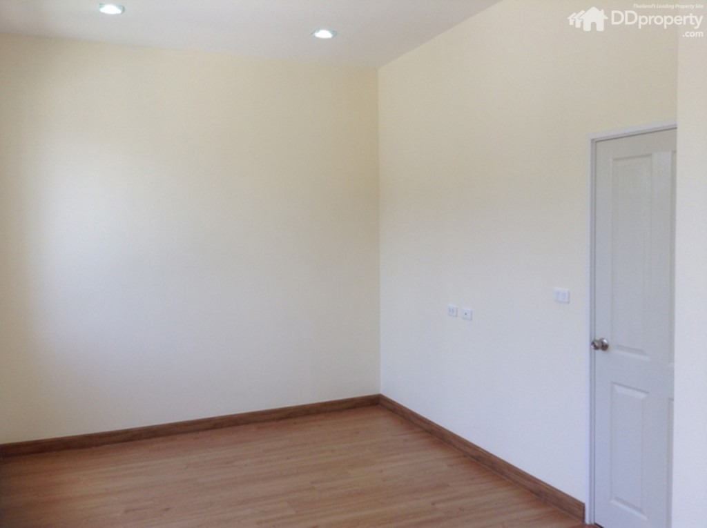 Golden Town Rattanathibet â Bangplup49-046